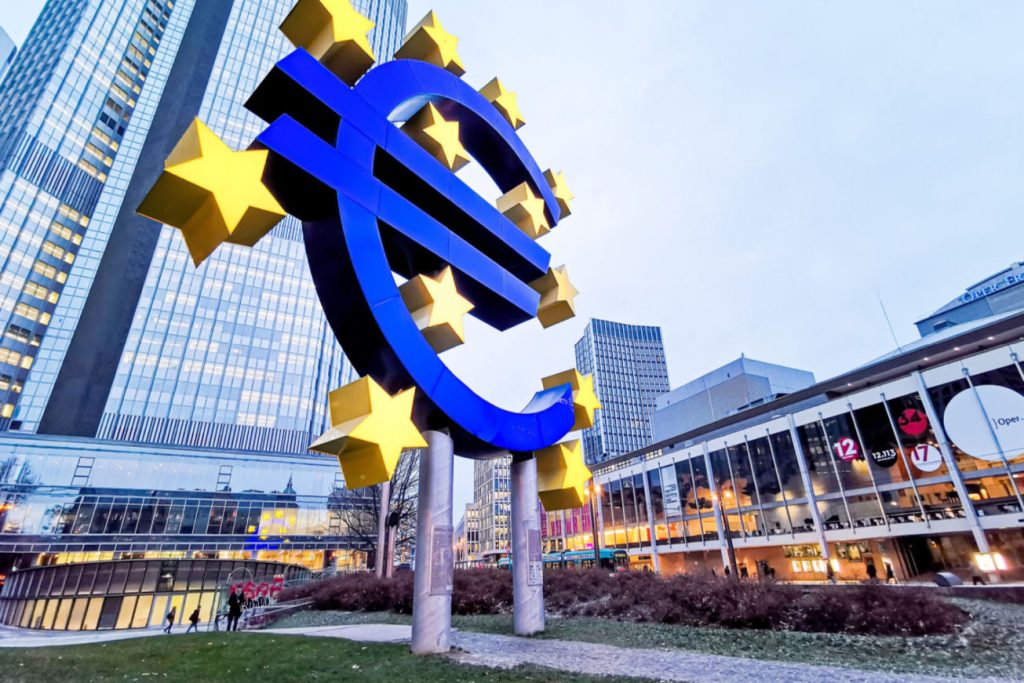 43819 ecb fails to surprise the euro with a hawkish turn as growth risks are in focus