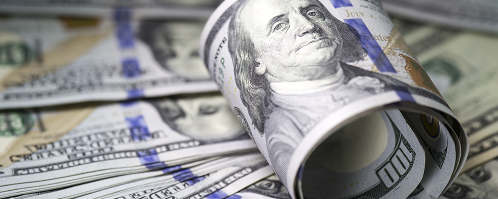 dollar at critical point as investors wait for powell speech