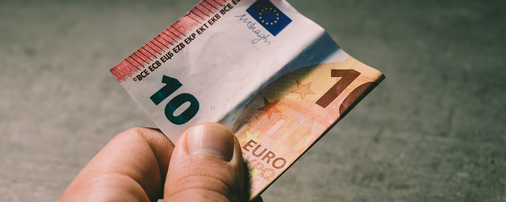 eurusd reversal as eurozone inflation falls short attention shifts to crucial us nfp